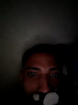 Snapshot of DEIV2_ chatting on 03.25.26 DEIV2 online show from 03.25.26