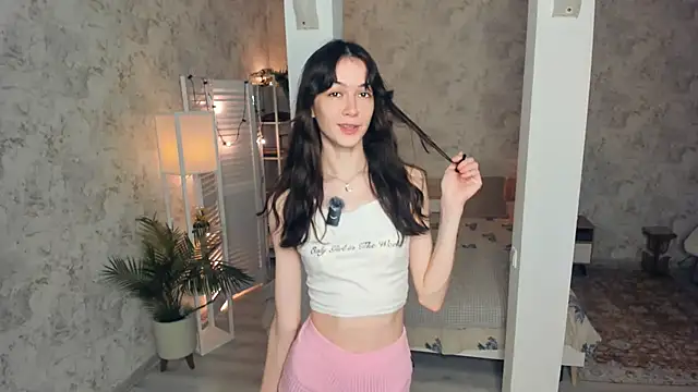 ReneeLippeatt online show from 11.27.25