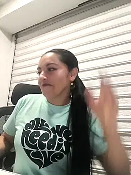 Alisson Stonee online show from 02.05.26