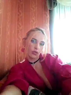 LaraDiva7799 online show from 10.10.25