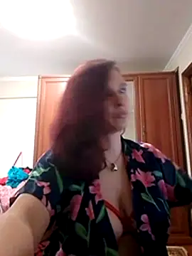 LaraDiva7799 online show from 12.14.25