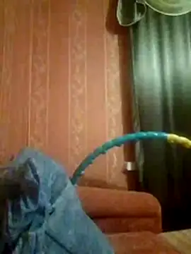 LaraDiva7799 online show from 12.19.25