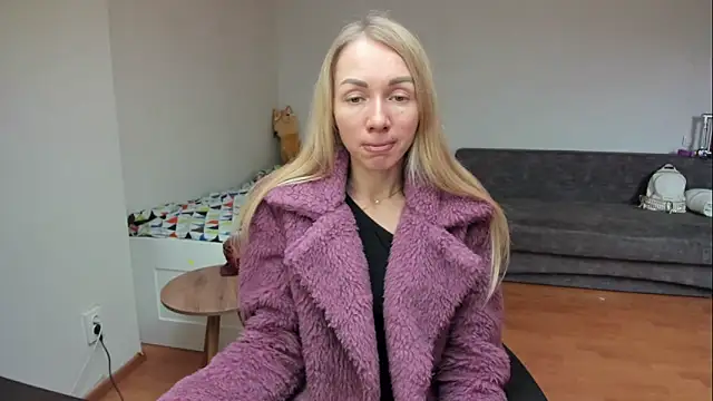 AlisiaCat online show from 04.28.26