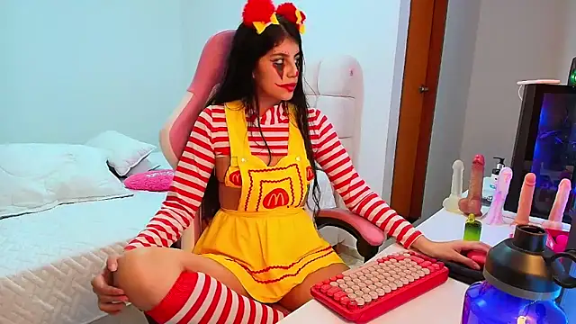 Julieta Rose19 online show from 11.01.25