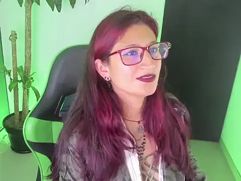 VictoriaSpenser online show from 10.23.25