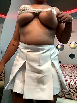 Snapshot of Lolalopez746 chatting on 10.25.25 Lolalopez746 online show from 10.25.25