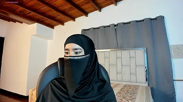 kalila latif online show from 11.13.25