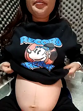 Pipi23  online show from 12.19.25