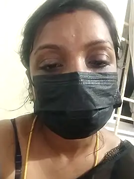 Snapshot of Tamil_Swathi chatting on 10.31.25 Tamil Swathi online show from 10.31.25