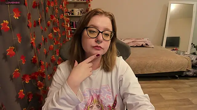 LovelyGirlLisa online show from 10.10.25