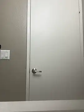 Zellyzelly2100 online show from 11.15.25