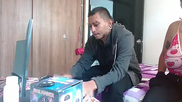 Snapshot of Carlandelli1 chatting on 10.22.25 Carlandelli1 online show from 10.22.25