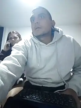 Snapshot of Carlandelli1 chatting on 12.03.25 Carlandelli1 online show from 12.03.25