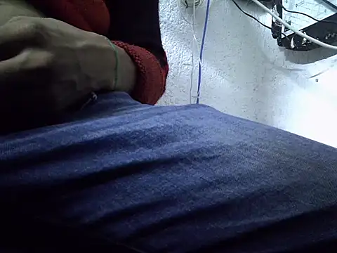 HungHangup online show from 09.22.25