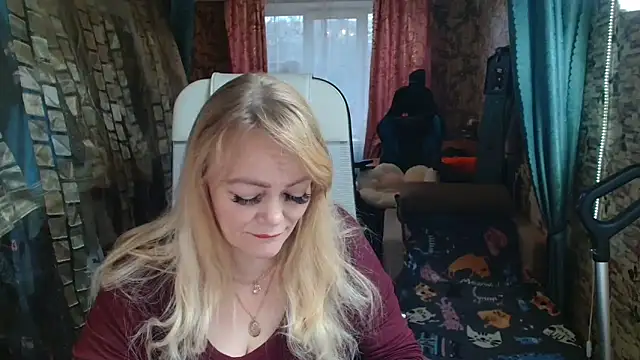 Sweet-blonde online show from 11.10.25