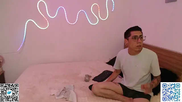 zoe-mate14 online show from 04.10.26