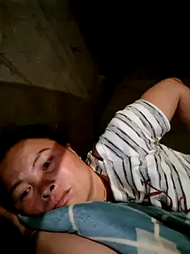 xuxulovezz online show from 02.28.26