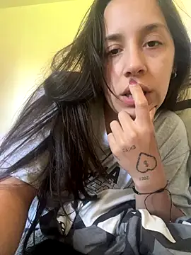 Snapshot of Eve2499 chatting on 09.30.25 Eve2499 online show from 09.30.25