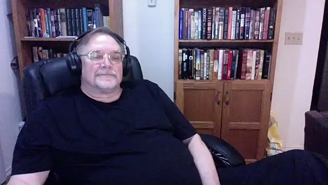 Vinyl22xh online show from 04.19.26