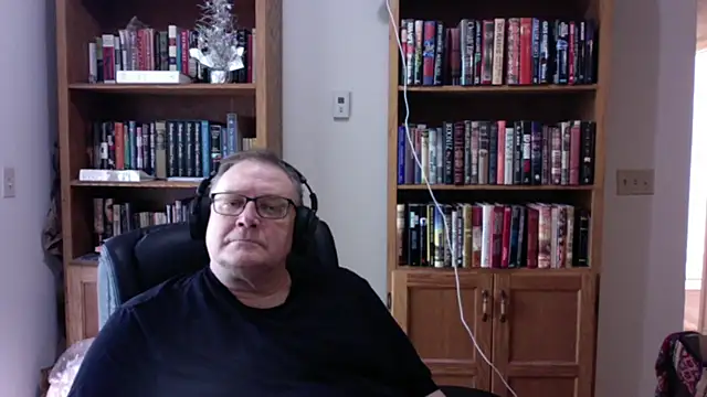 Snapshot of Vinyl22@xh chatting on 07.01.26 Vinyl22xh online show from 07.01.26
