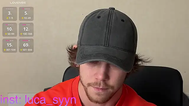 Snapshot of luca_syn chatting on 10.21.25 luca syn online show from 10.21.25