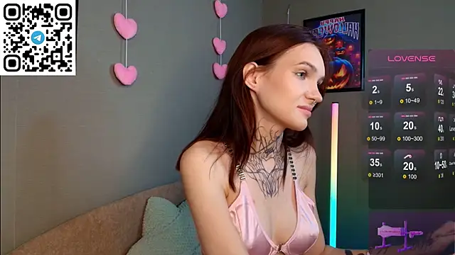 Selena Lune online show from 11.05.25