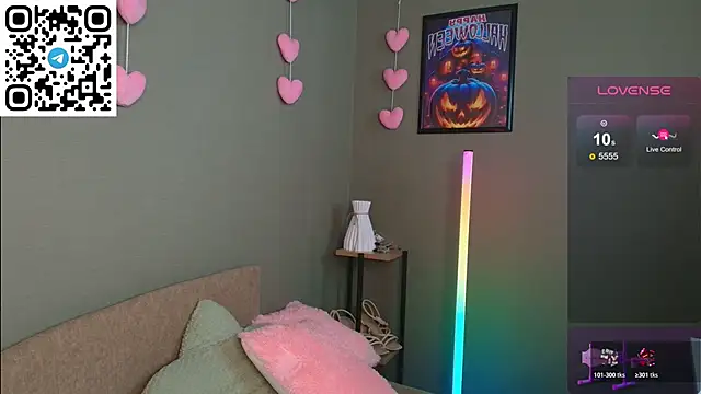 Selena Lune online show from 11.06.25