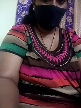 Snapshot of sowji_telugammai chatting on 10.29.25 sowji telugammai online show from 10.29.25