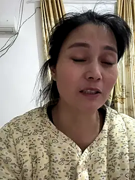 Snapshot of aoyo66 chatting on 10.31.25 aoyo66 online show from 10.31.25