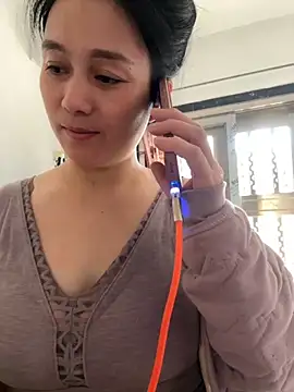 Snapshot of aoyo66 chatting on 11.21.25 aoyo66 online show from 11.21.25