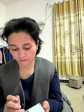 Snapshot of aoyo66 chatting on 11.24.25 aoyo66 online show from 11.24.25