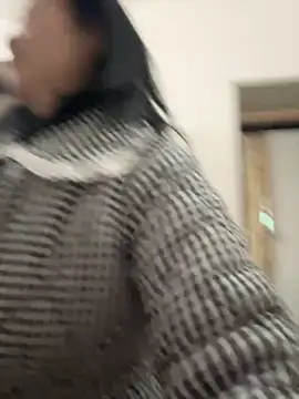 Snapshot of aoyo66 chatting on 11.27.25 aoyo66 online show from 11.27.25