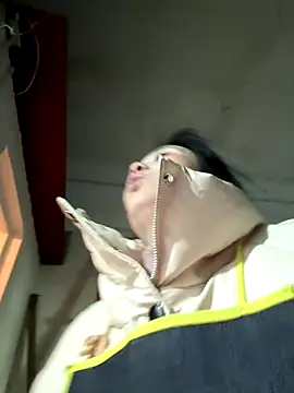 Snapshot of aoyo66 chatting on 12.14.25 aoyo66 online show from 12.14.25