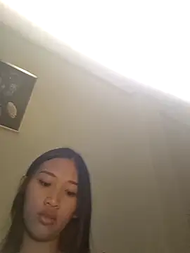 Bunny72772 online show from 10.18.25