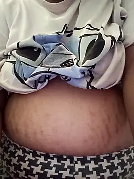 Snapshot of Chubby_Soniya chatting on 09.28.25 Chubby Soniya online show from 09.28.25