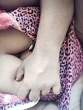 Snapshot of Chubby_Soniya chatting on 10.03.25 Chubby Soniya online show from 10.03.25