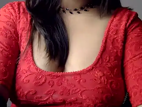 Aaliya02 online show from 11.04.25