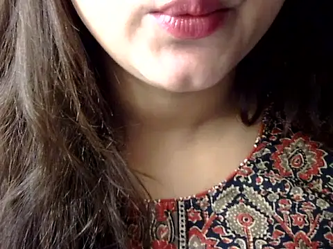 Snapshot of Aaliya02 chatting on 06.09.26 Aaliya02 online show from 06.09.26