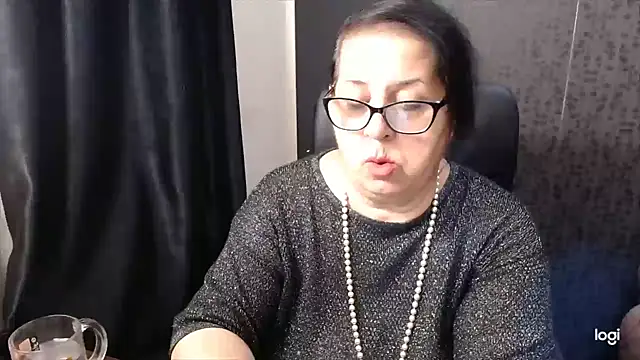 MissSanjanne online show from 10.07.25