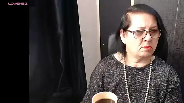 MissSanjanne online show from 04.15.26