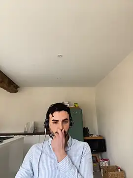 Snapshot of eauminerale chatting on 02.11.26 eauminerale online show from 02.11.26