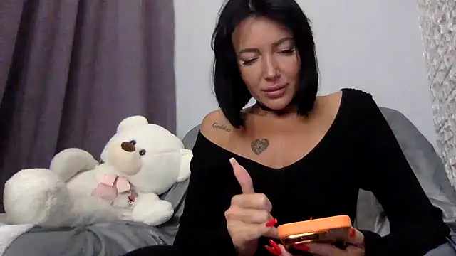 Veymoria online show from 10.04.25