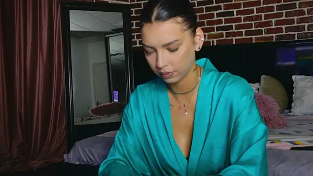 Snapshot of MeganSin_ chatting on 10.08.25 MeganSin online show from 10.08.25