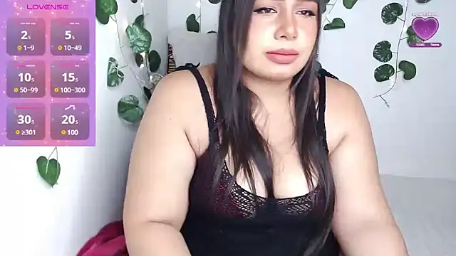 vivianepierss online show from 12.29.24