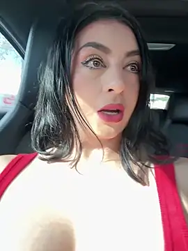 LlianneDiamond1 online show from 12.13.25