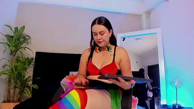 Iris Parkerr online show from 10.31.25