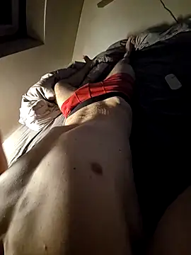 Snapshot of Mrmbw chatting on 11.04.25 Mrmbw online show from 11.04.25