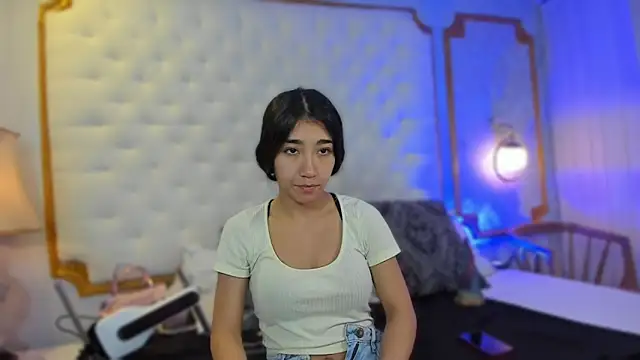 Mariana Kalo online show from 12.20.25