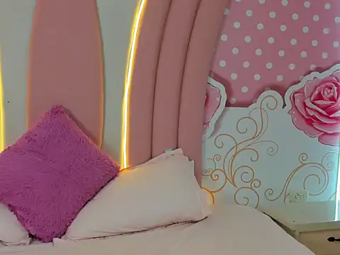 SofiaaBigBoobs online show from 12.04.25