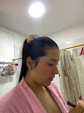 IsabellaJoness  online show from 10.11.25